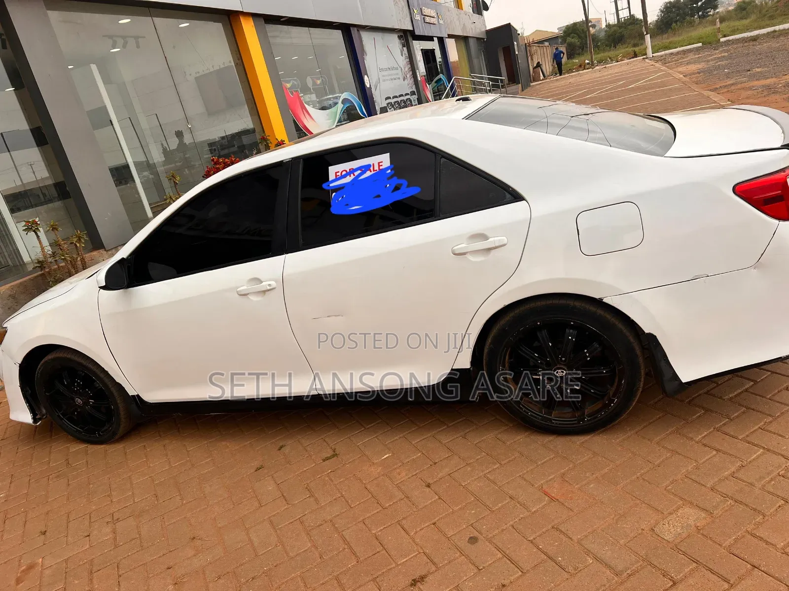 Toyota Camry SE 4dr Sedan (2.5L 4cyl 6A) 2015 White