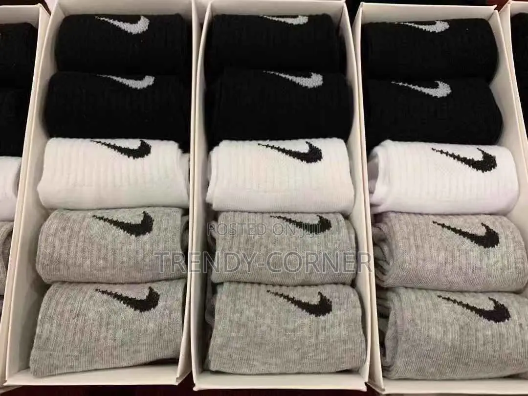 Nike Everyday Cushioned Crew Socks