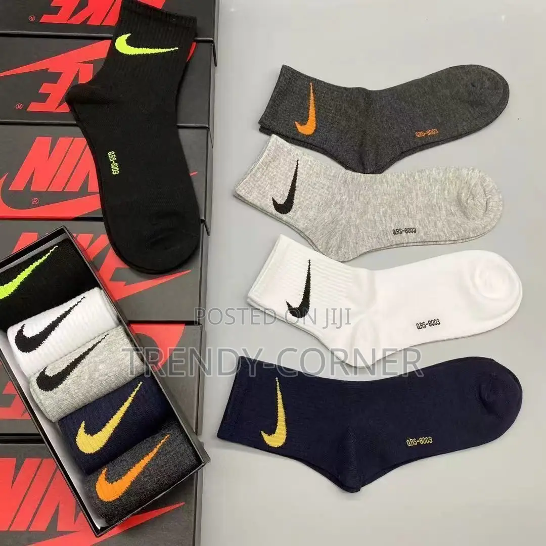 Nike Everyday Cushioned Crew Socks