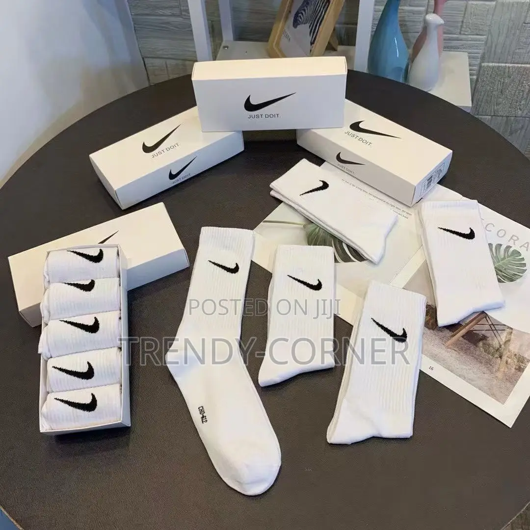 Nike Everyday Cushioned Crew Socks
