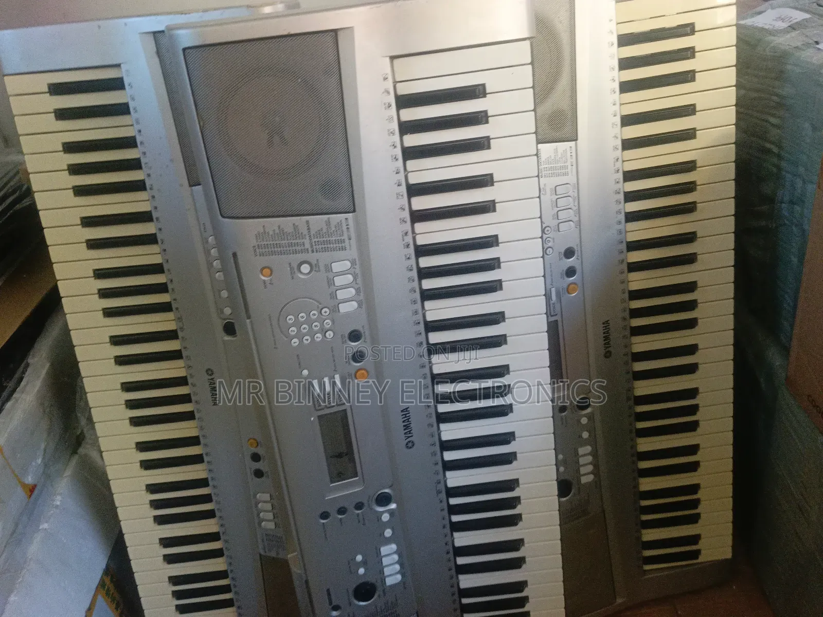 Yamaha PSR E313