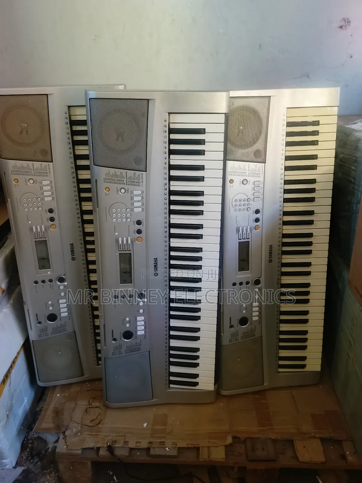 Yamaha PSR E313