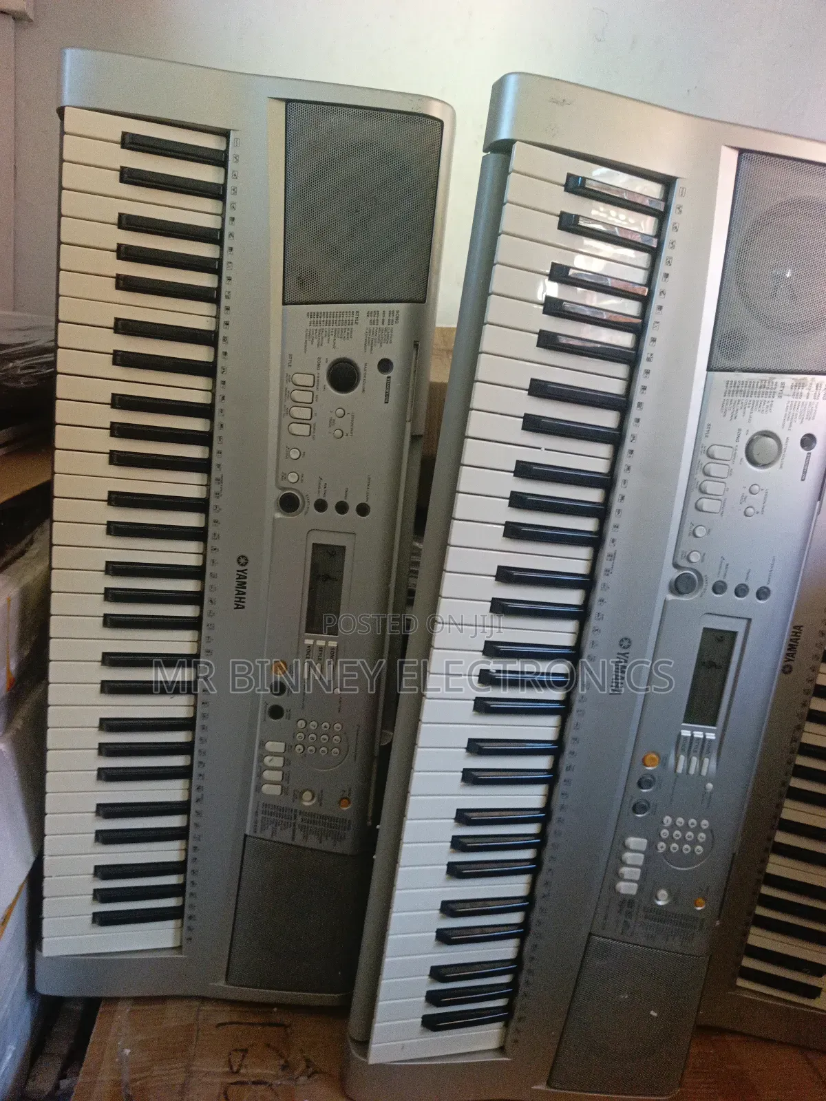 Yamaha PSR E313