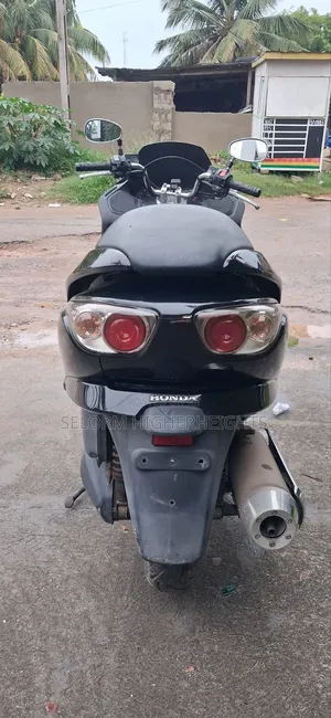 Honda Forza 2016 Black