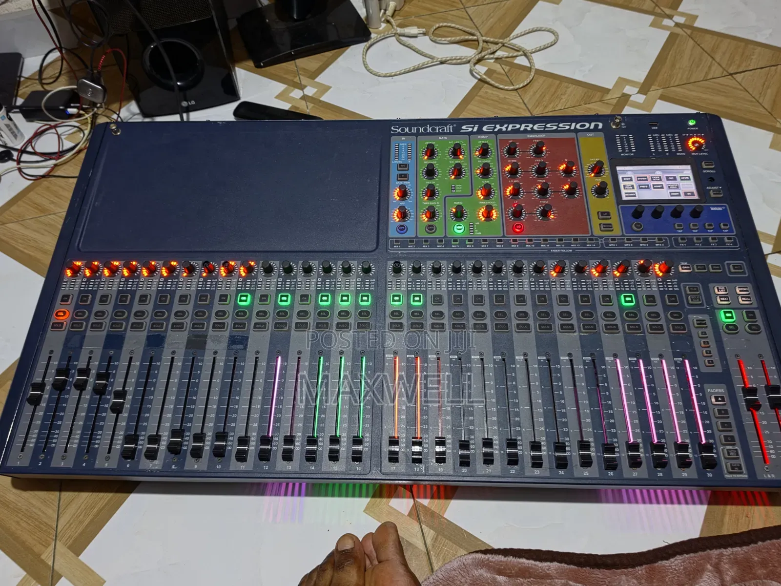 Soundcraft Si Expression 3 – 32-Channel Digital Mixing Console