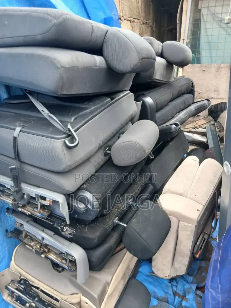 Toyota Voxyz Seat