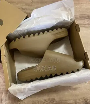 Oscar Clothing