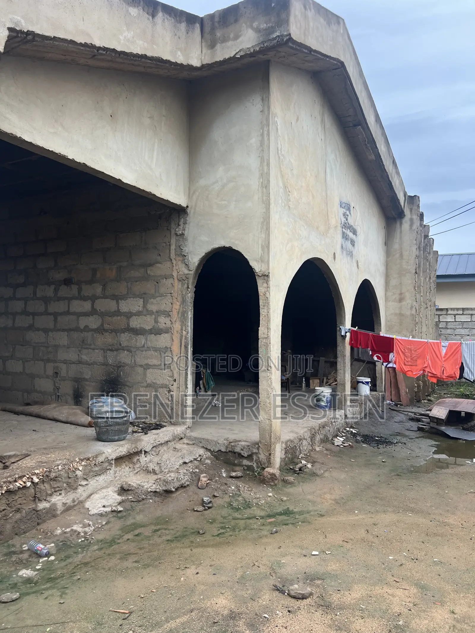 5bdrm House in Old Barrier, West Hills Mall Area for sale