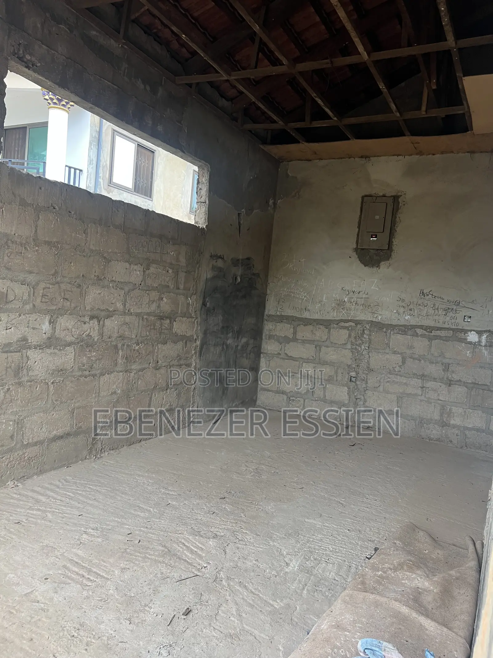 5bdrm House in Old Barrier, West Hills Mall Area for sale