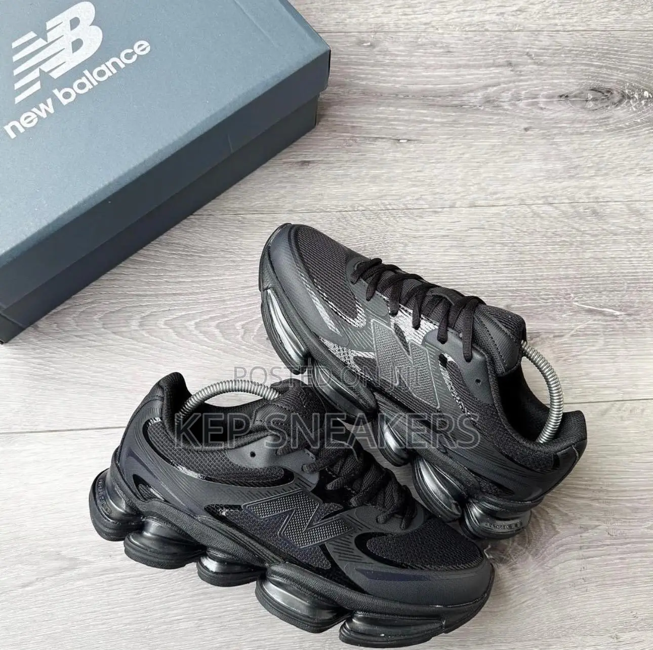 New Balance 2000 T-Black