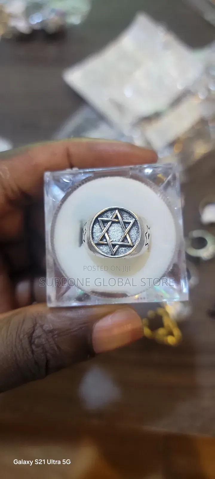 Star Ring Represents the Connection Between the Divine and Humanity