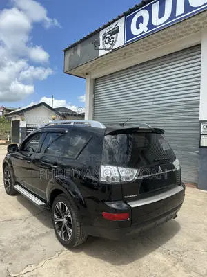 Mitsubishi Outlander SE 4dr SUV AWD (2.4L 4cyl CVT) 2015 Black