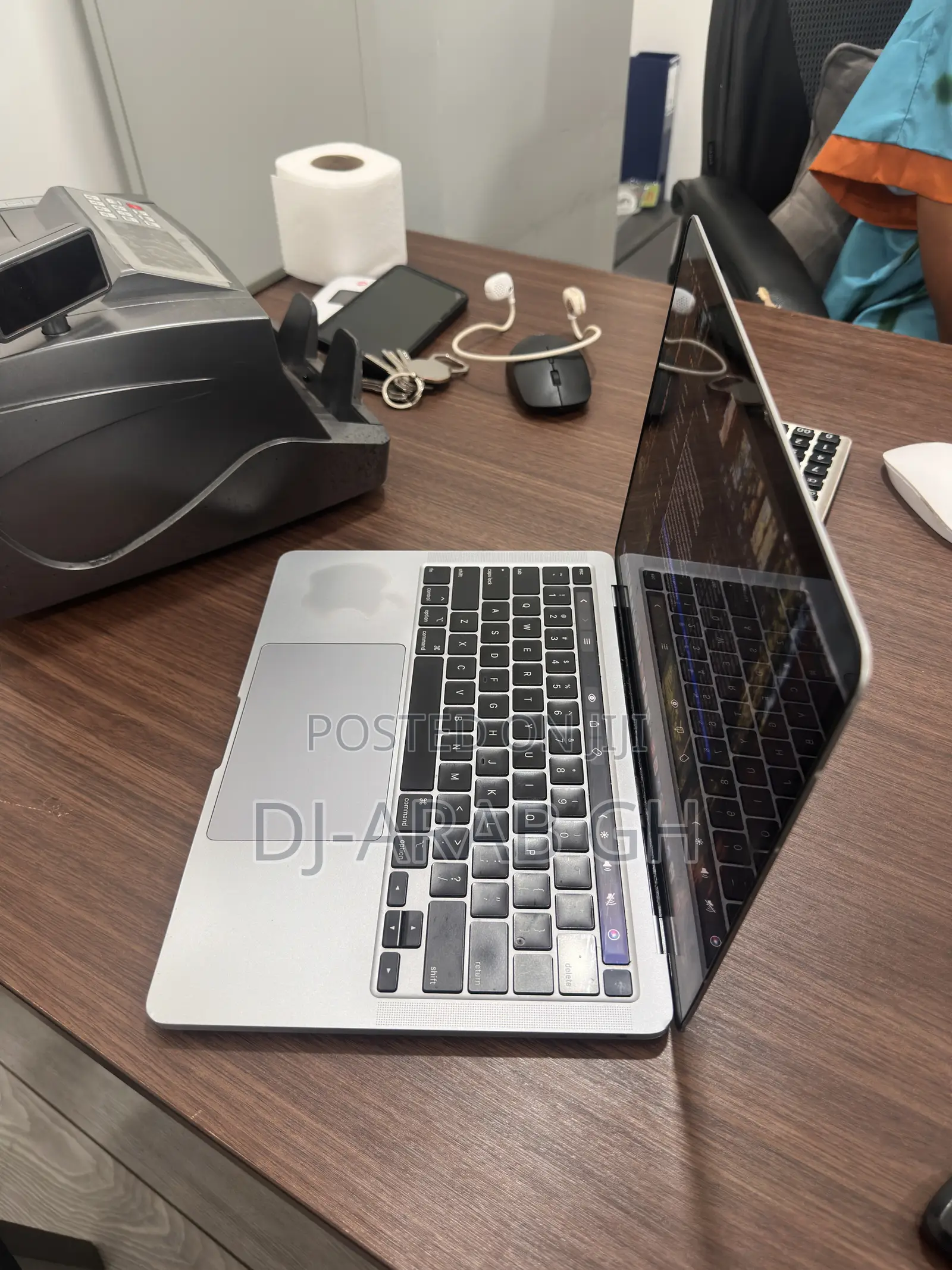Laptop Apple MacBook Pro 2020 8GB Intel Core i5 SSD 256GB