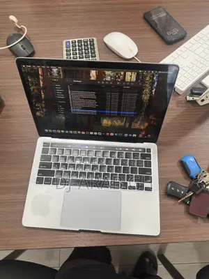 Laptop Apple MacBook Pro 2020 8GB Intel Core i5 SSD 256GB