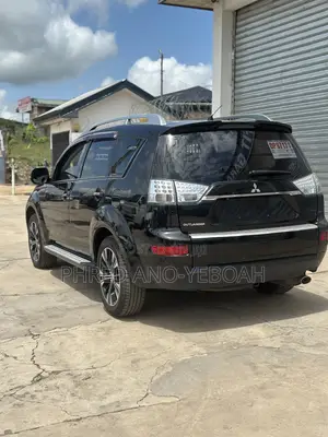 Mitsubishi Outlander SE 4dr SUV AWD (2.4L 4cyl CVT) 2015 Black