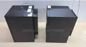 Behringer Truth B2030a