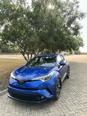 Toyota C-HR XLE Prermium FWD (2.0L 4cyl 2AM) 2018 Blue