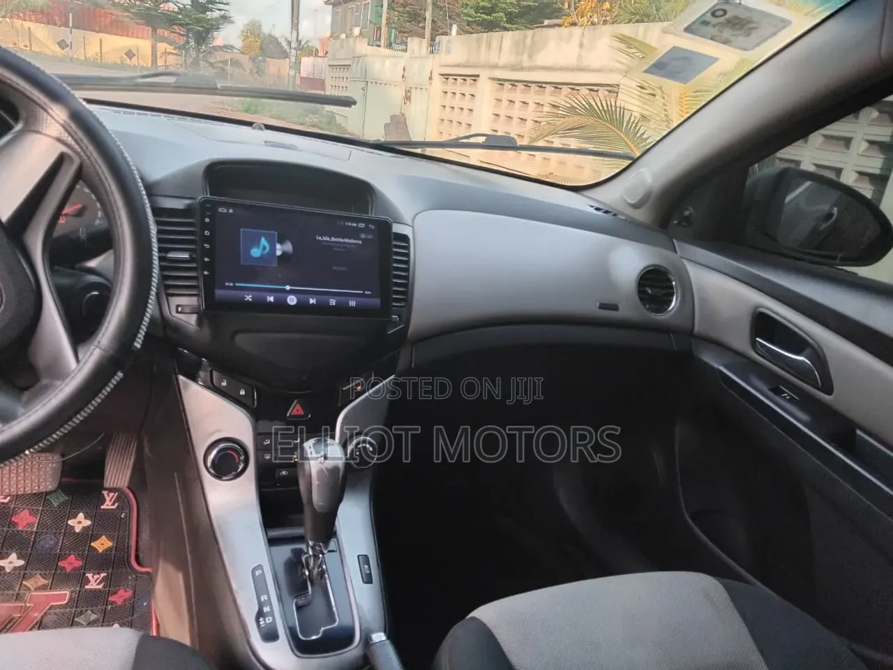 Chevrolet Cruze Eco Auto 2013 Silver