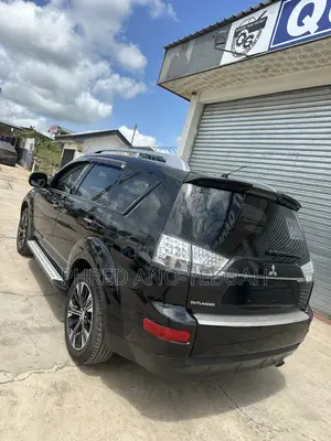 Mitsubishi Outlander SE 4dr SUV AWD (2.4L 4cyl CVT) 2015 Black