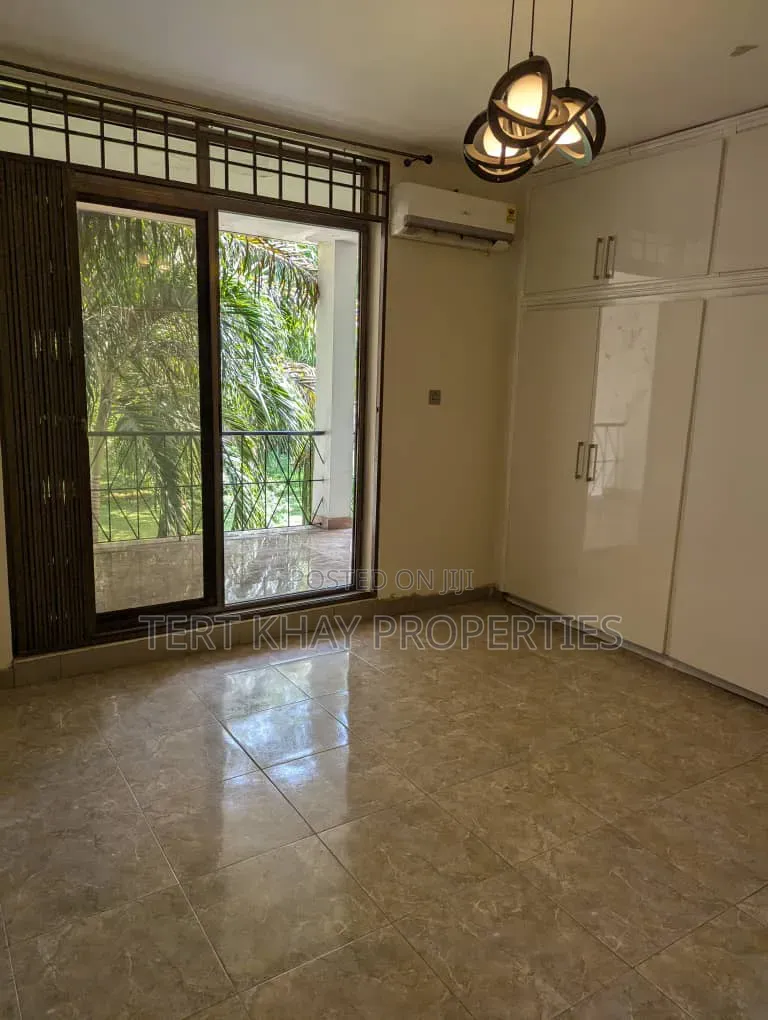 8bdrm Mansion in Cantonment, US Embassy Area for rent