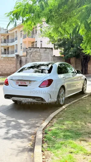Mercedes-Benz C300 Sport 4Matic Sedan AWD (2.0L 4cyll 7A) 2016 White