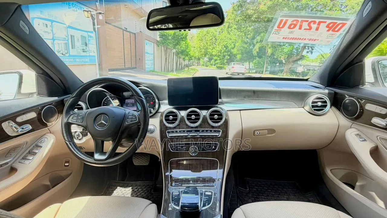 Mercedes-Benz C300 Sport 4Matic Sedan AWD (2.0L 4cyll 7A) 2016 White