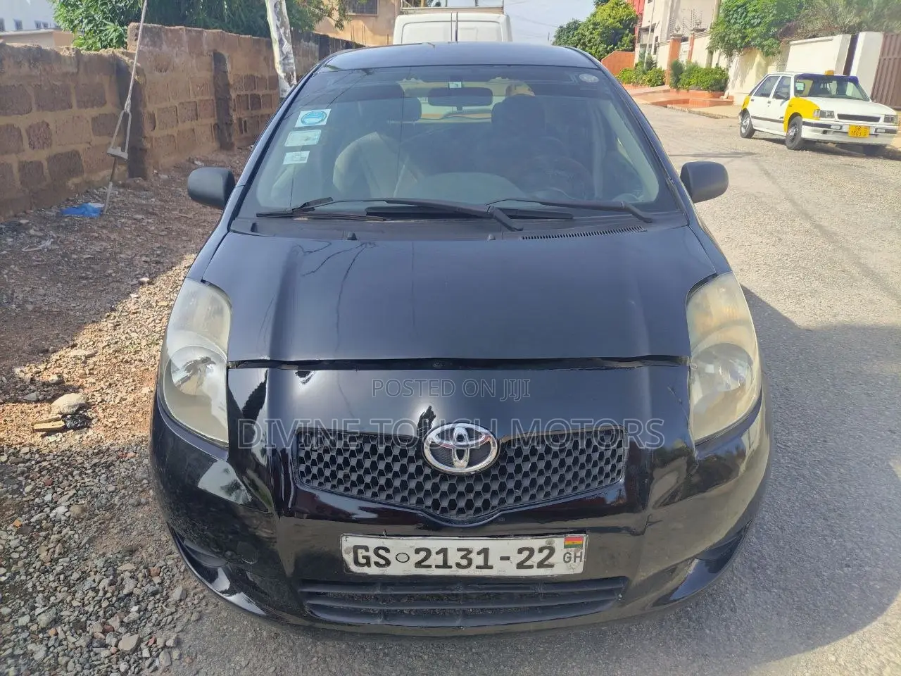 Toyota Vitz 1.0 FWD 5dr 2013 Black