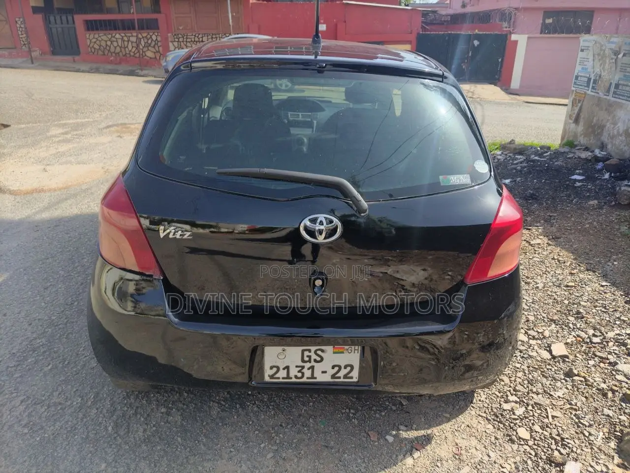 Toyota Vitz 1.0 FWD 5dr 2013 Black