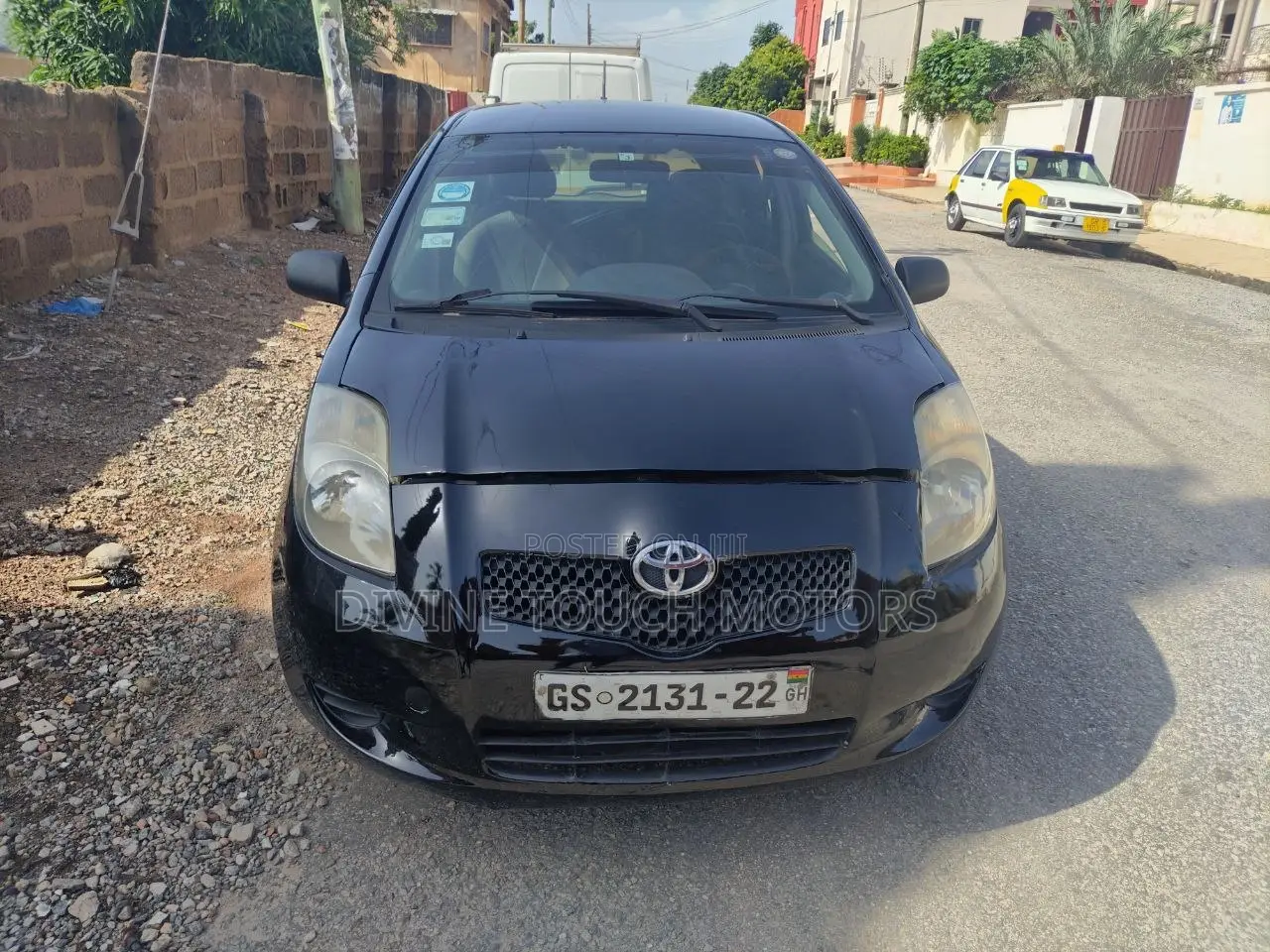 Toyota Vitz 1.0 FWD 5dr 2013 Black