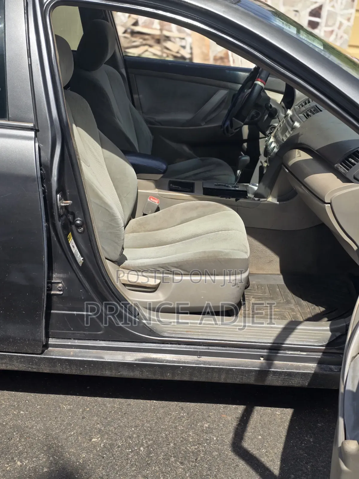 Toyota Camry LE 4dr Sedan (2.4L 4cyl 5A) 2009 Gray