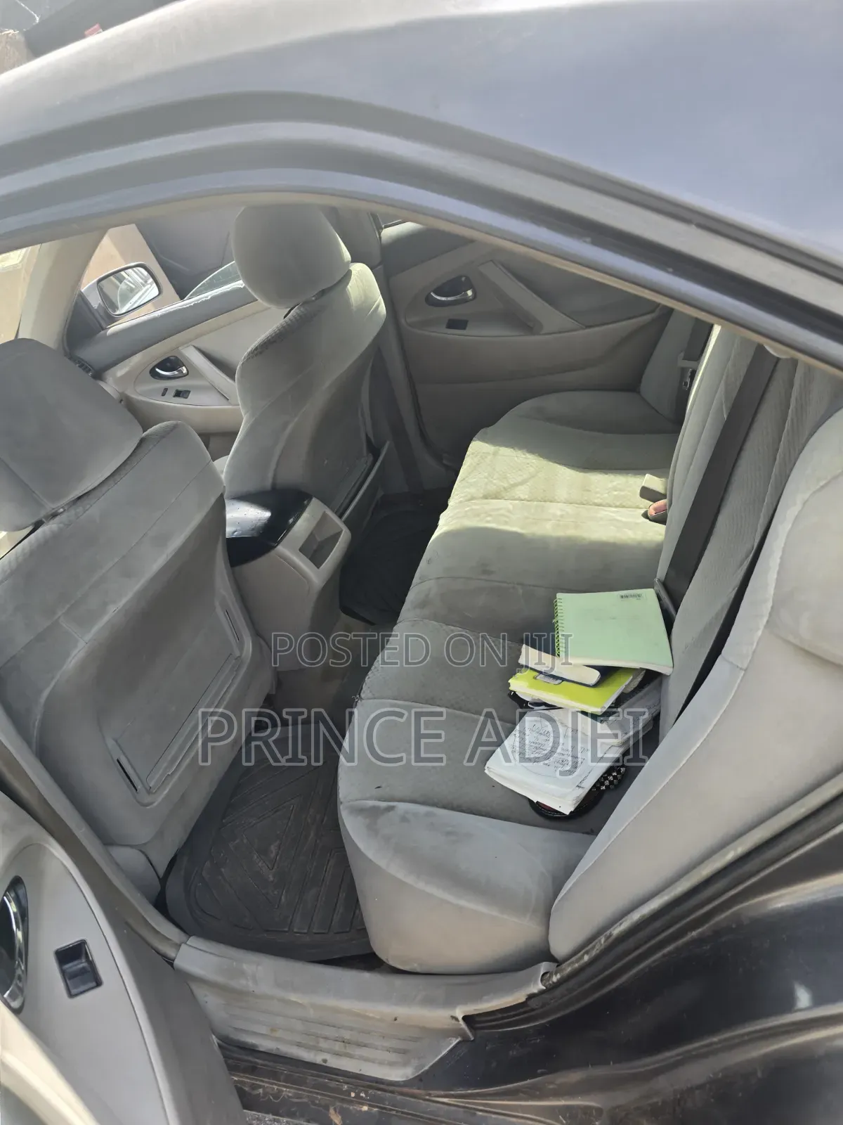 Toyota Camry LE 4dr Sedan (2.4L 4cyl 5A) 2009 Gray