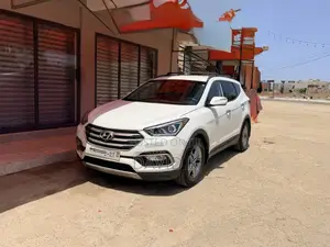Hyundai Santa Fe 2018 White