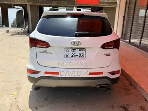 Hyundai Santa Fe 2018 White