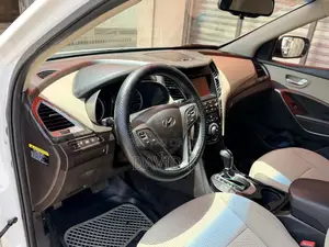 Hyundai Santa Fe 2018 White