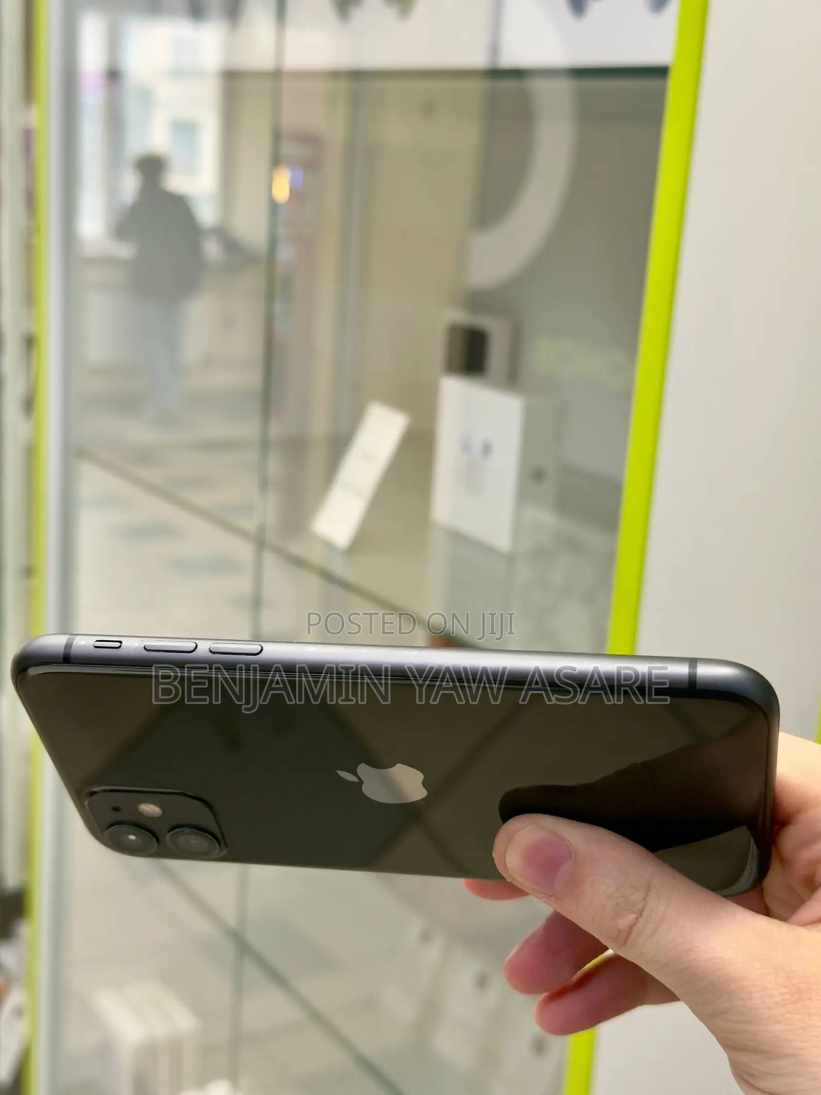 Apple iPhone 11 64 GB Black