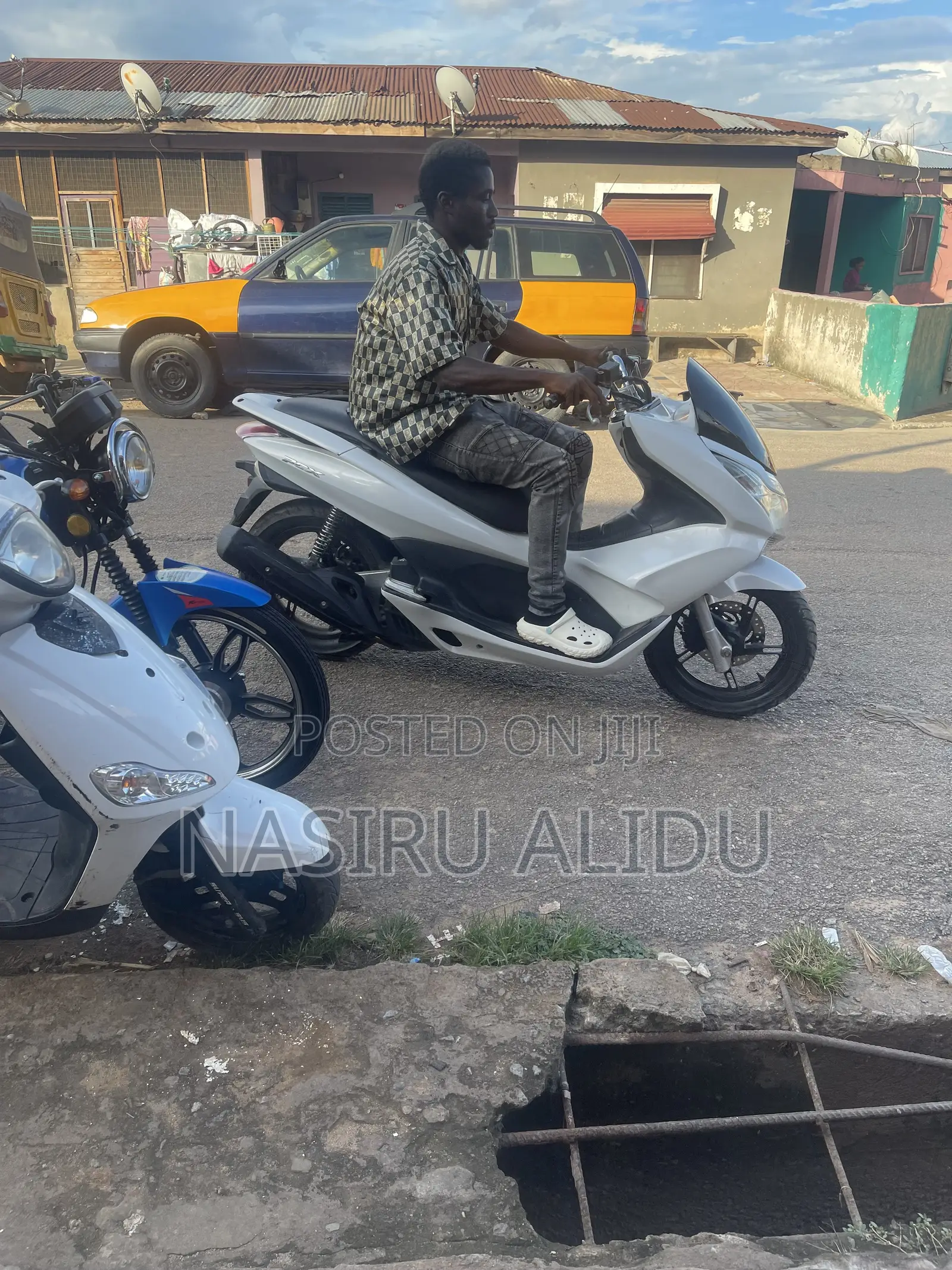 Honda 2022 White