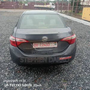 Toyota Corolla 2015 Gray