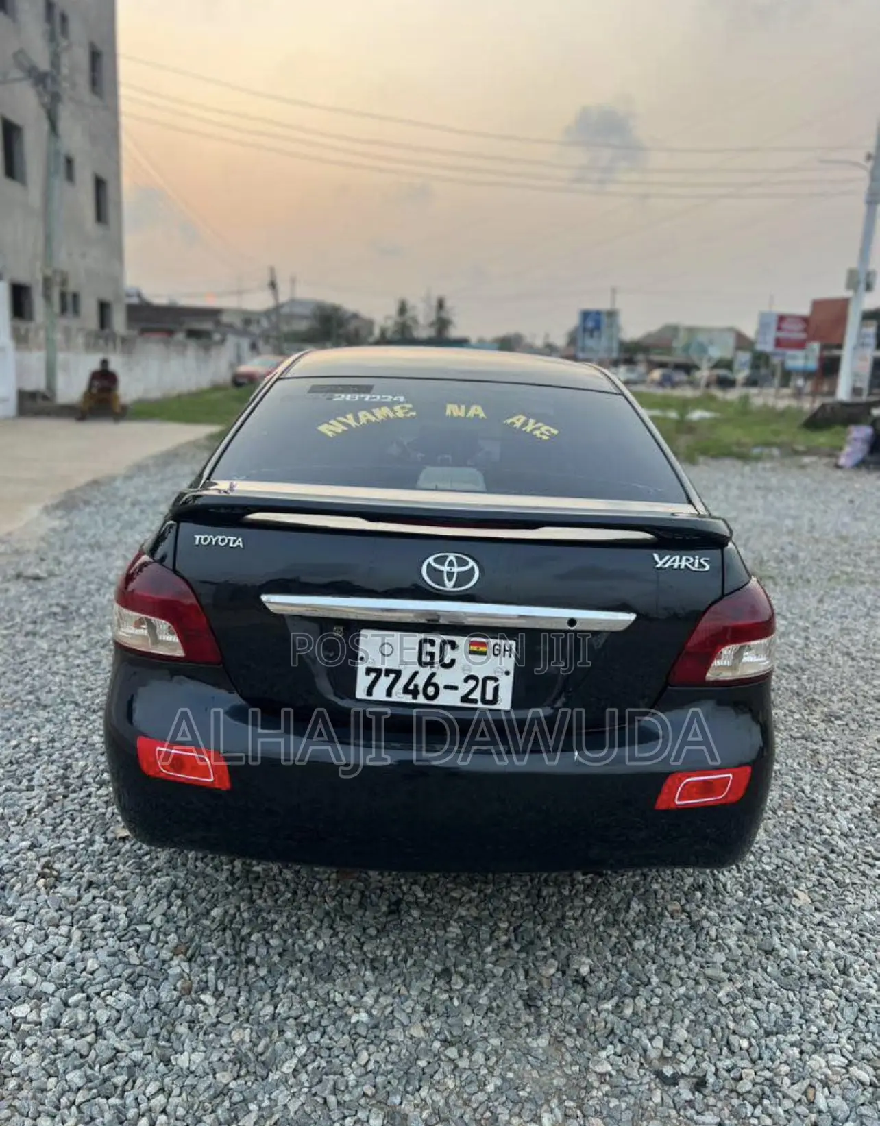 Toyota Yaris L Hatchback 3dr 2013 Black