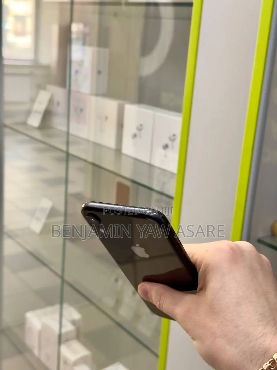Apple iPhone XR 64 GB Red