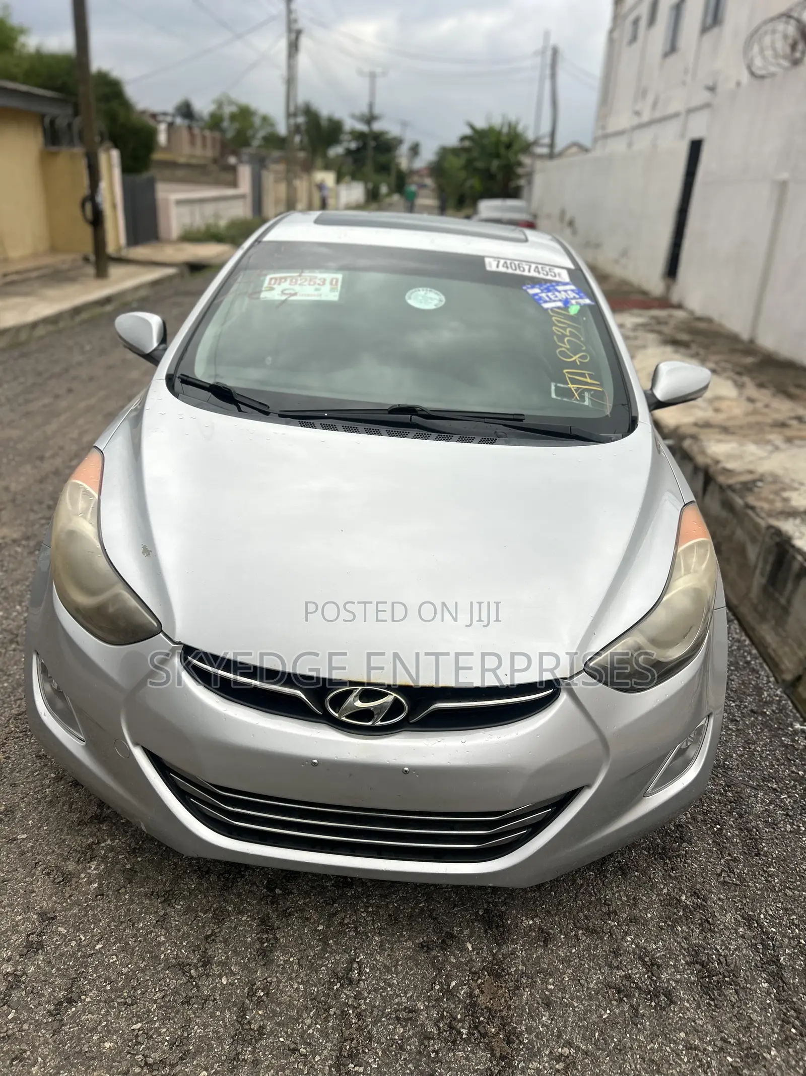 Hyundai Elantra Limited Sedan FWD (1.8L 4cyl 6A) 2013 Silver