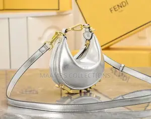 Fendi Ladies Bag ( With a Box)