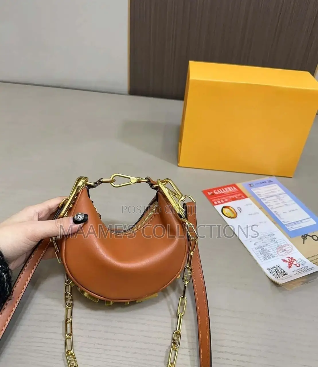 Fendi Ladies Bag ( With a Box)
