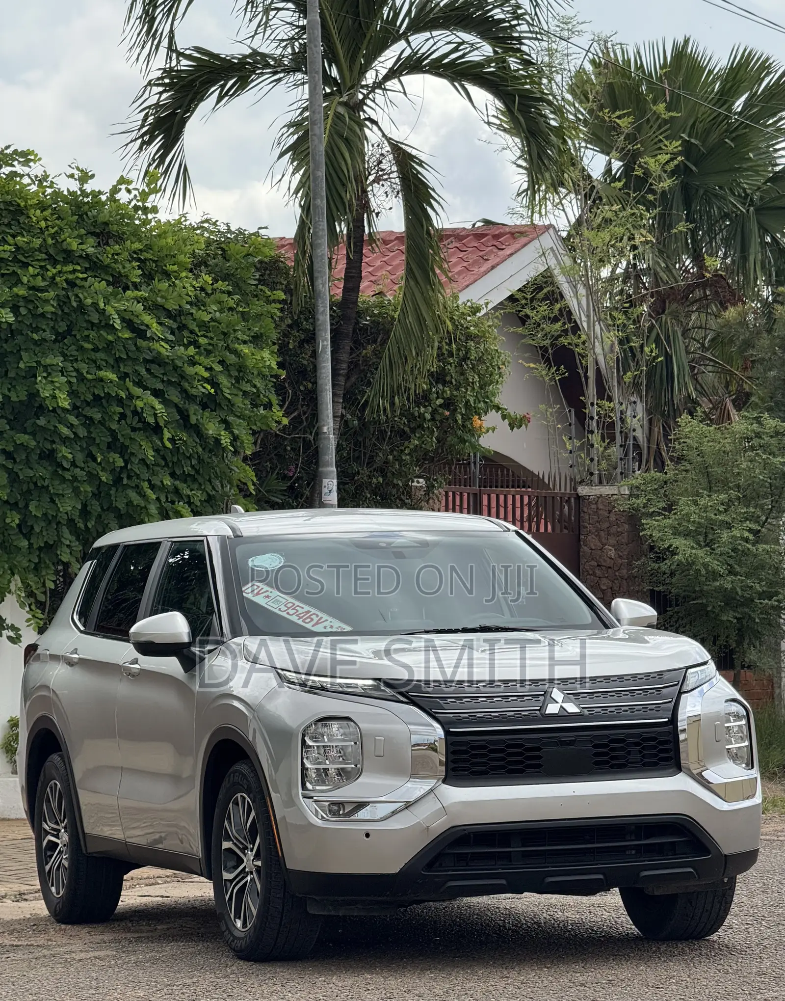 Mitsubishi Outlander ES 2022 Silver