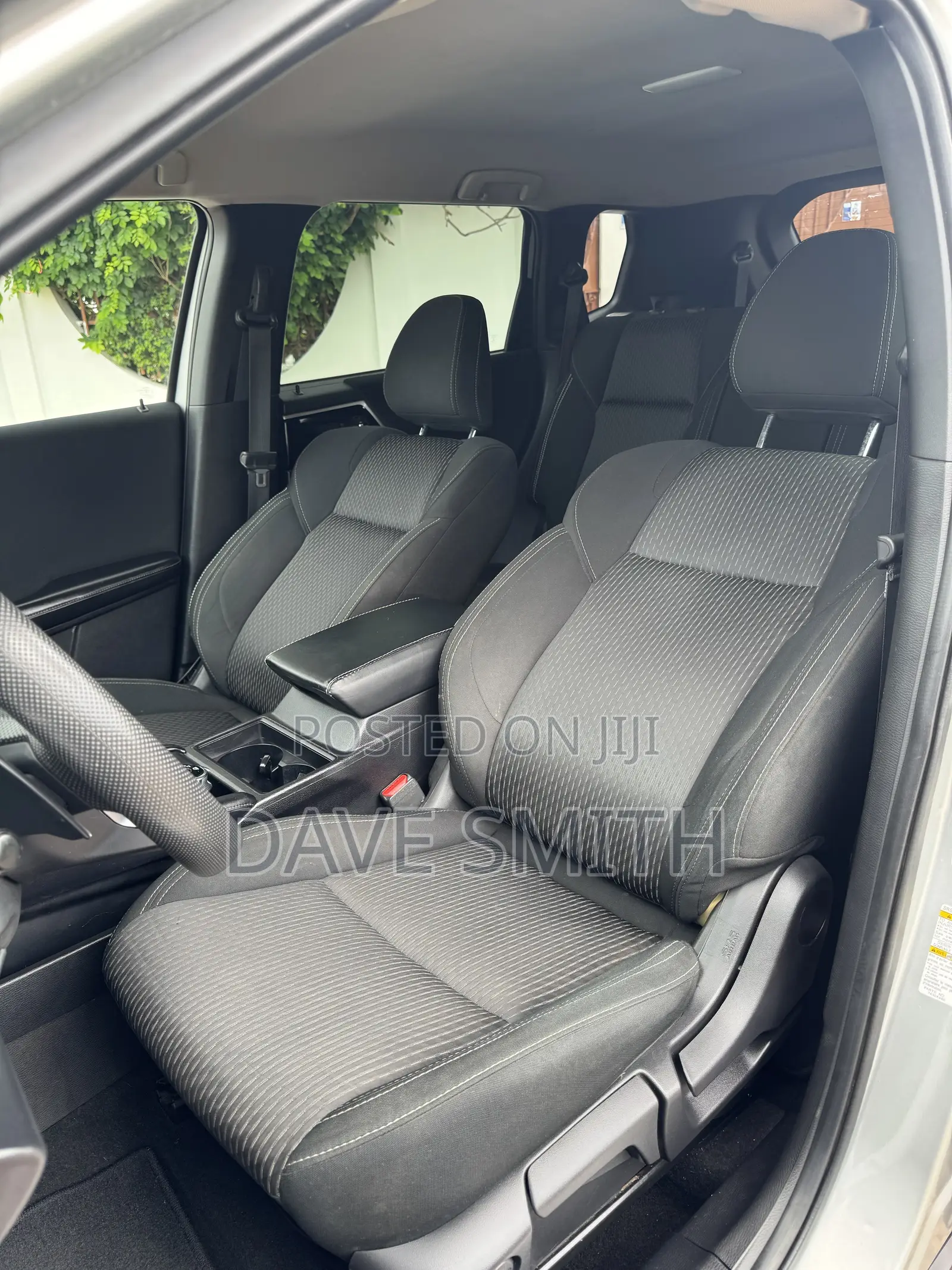 Mitsubishi Outlander ES 2022 Silver