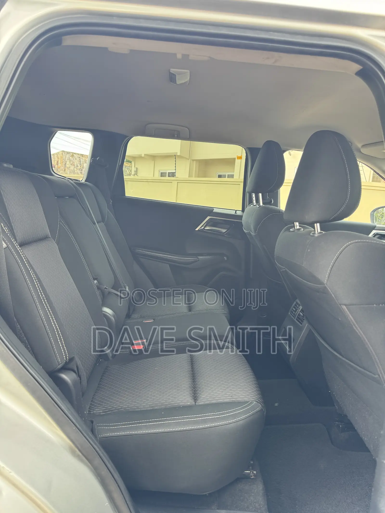 Mitsubishi Outlander ES 2022 Silver