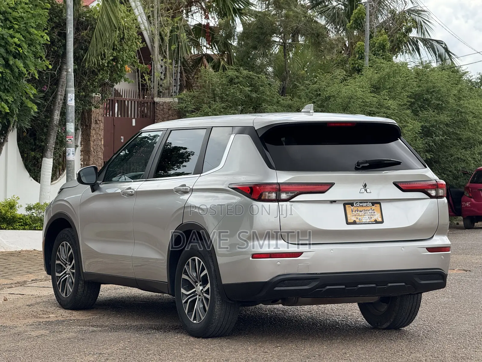 Mitsubishi Outlander ES 2022 Silver