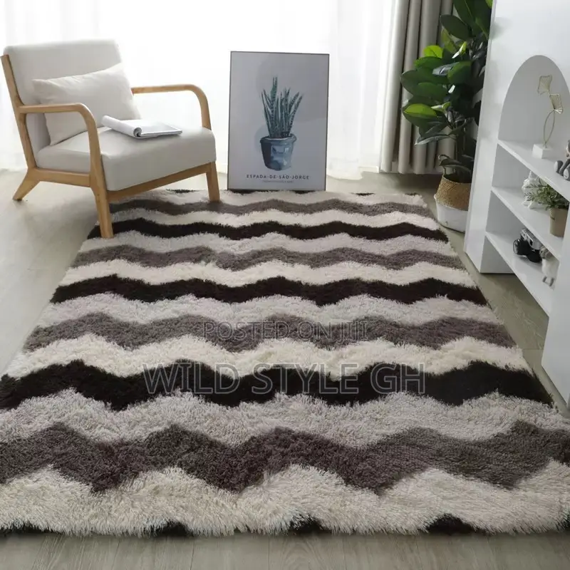 Classy Fluffy Carpets/ Rugs in All Sizes