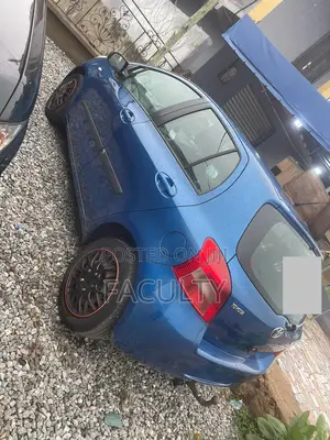 Toyota Yaris Base Hatchback 5dr 2010 Blue