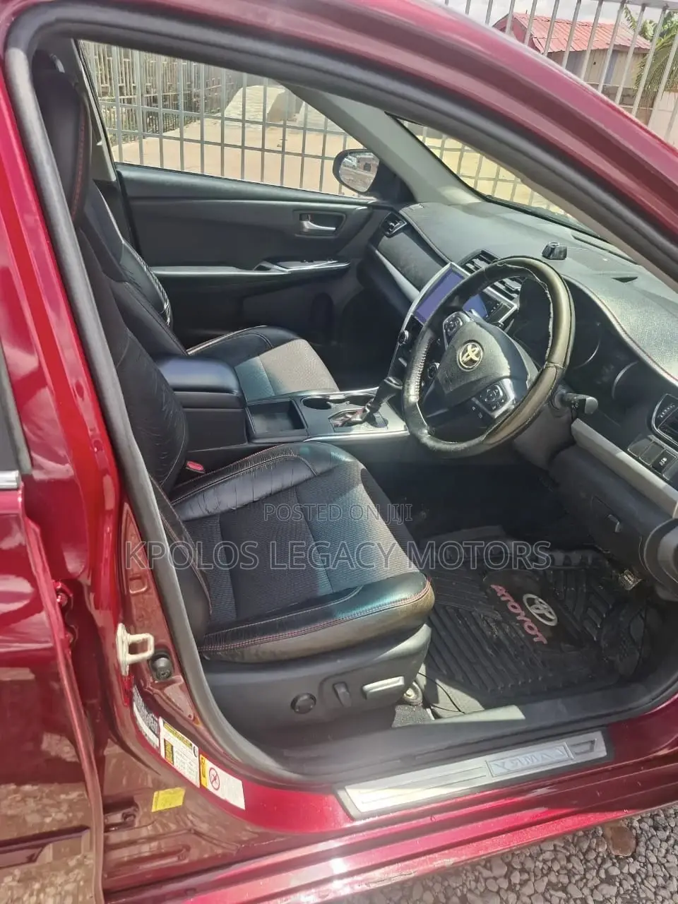 Toyota Camry SE 4dr Sedan (2.5L 4cyl 6A) 2016 Red
