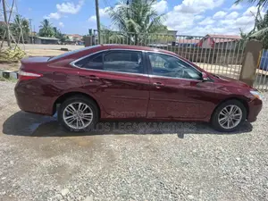 Toyota Camry SE 4dr Sedan (2.5L 4cyl 6A) 2016 Red
